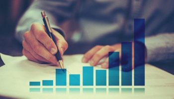 派遣先企業がエンジニアに行うべきキャリアアップの義務と具体例