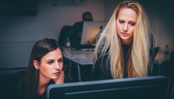 採用担当が理解しておきたい!Salesforceエンジニアの業務内容とは