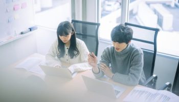 ソーシャルリクルーティングとは？メリット5つと注意点4つをご紹介！