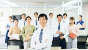 人事管理と労務管理の違い｜業務内容やおすすめの人事管理システムをご紹介