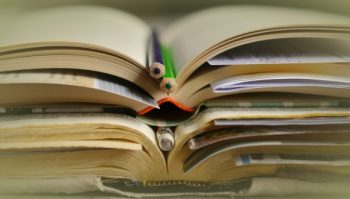 AWS学習におすすめ書籍11選を紹介！独学での学習方法についても解説