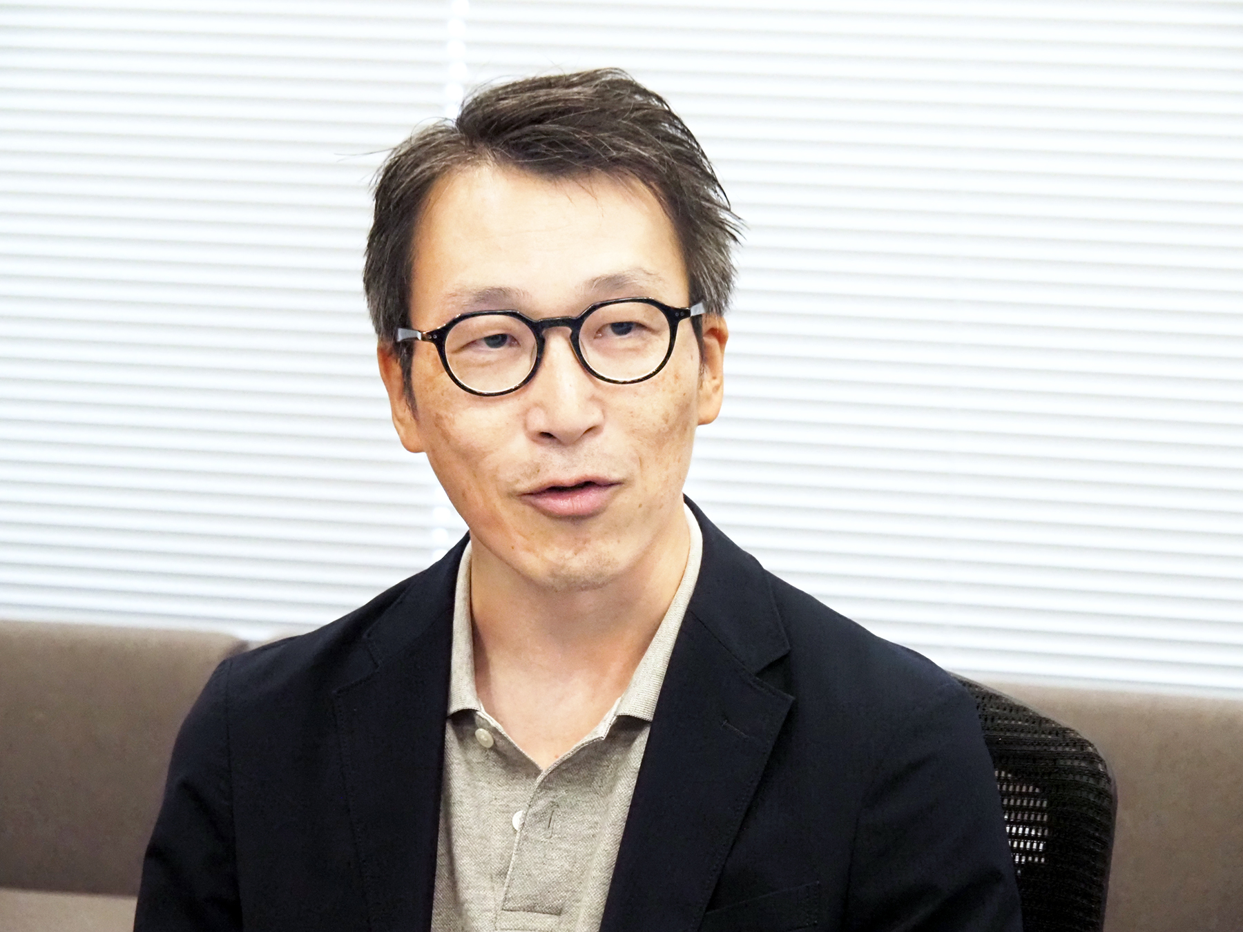 個別インタビュー