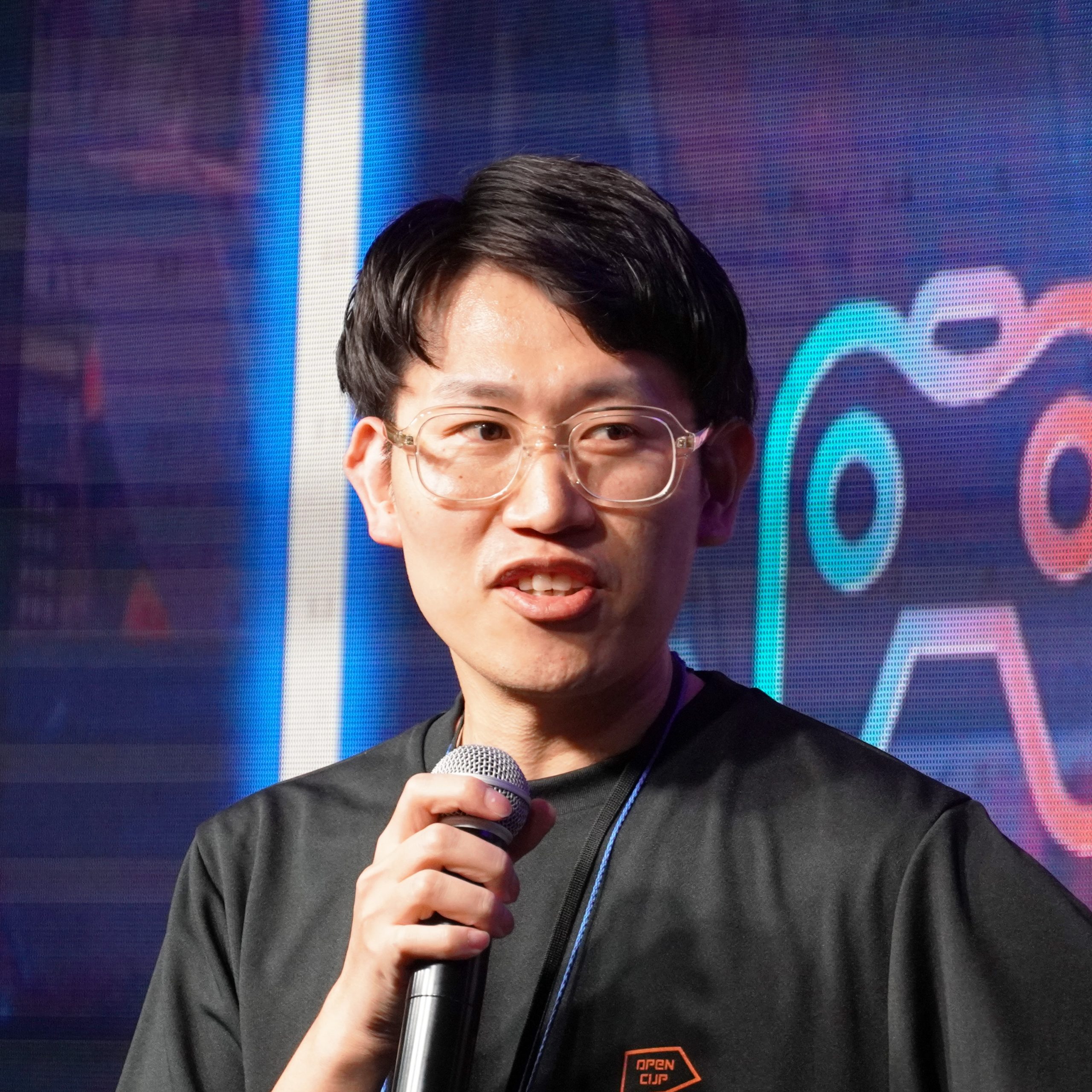 個別インタビュー